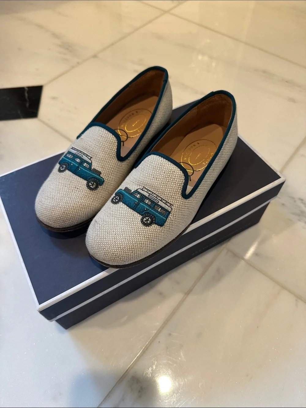 Stubbs & Wootton Cream Kids Loafers with Defender Car Motif